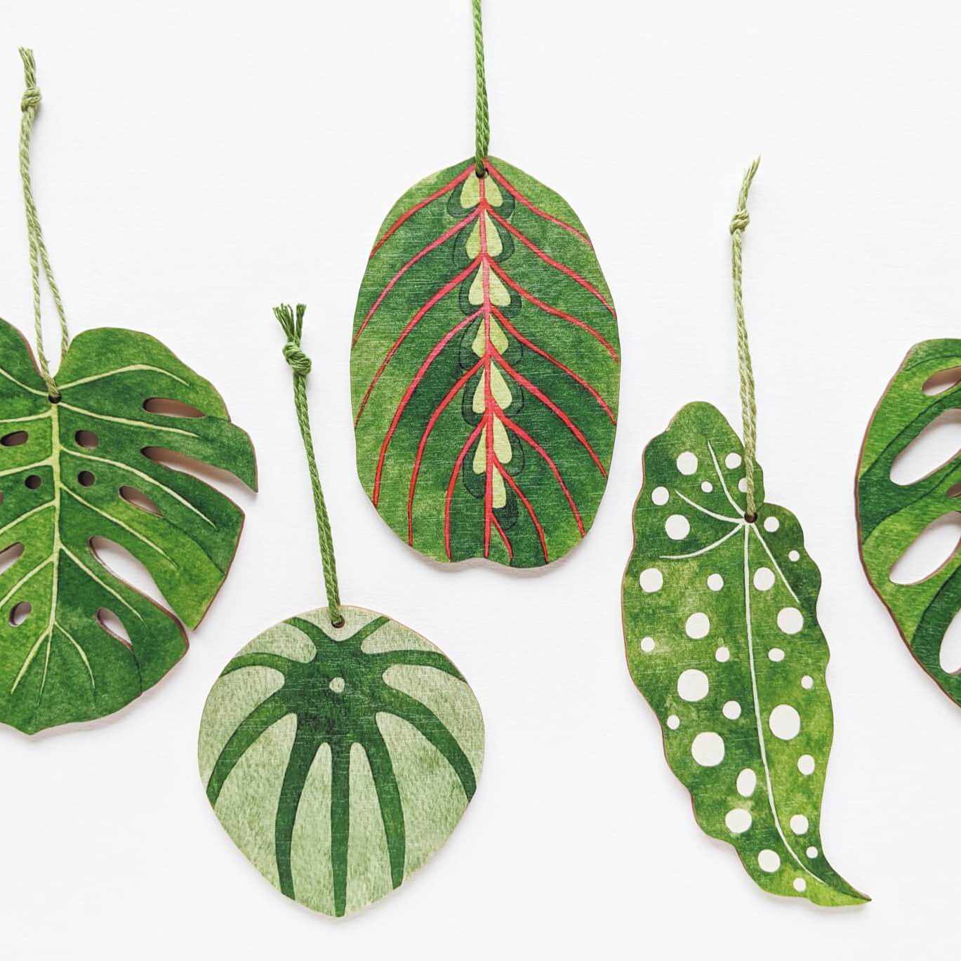 botanical wooden decoration